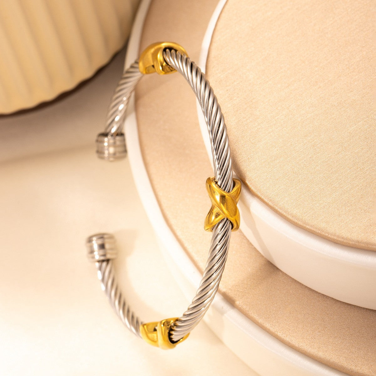 🌟Verstelbare Gedraaide Touw Armband