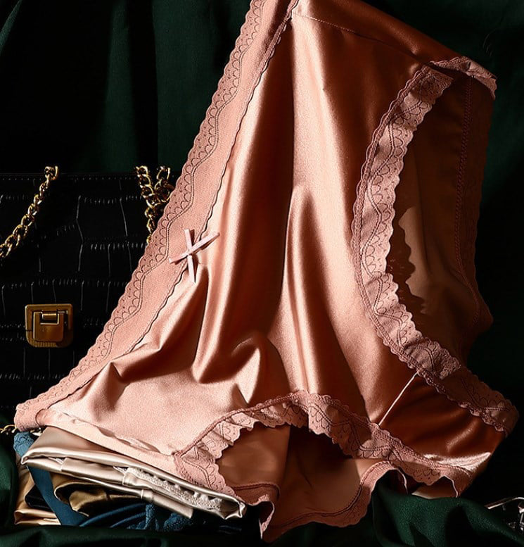 Culotte Gainante Sans Couture en Soie Glacée Satinée de Luxe