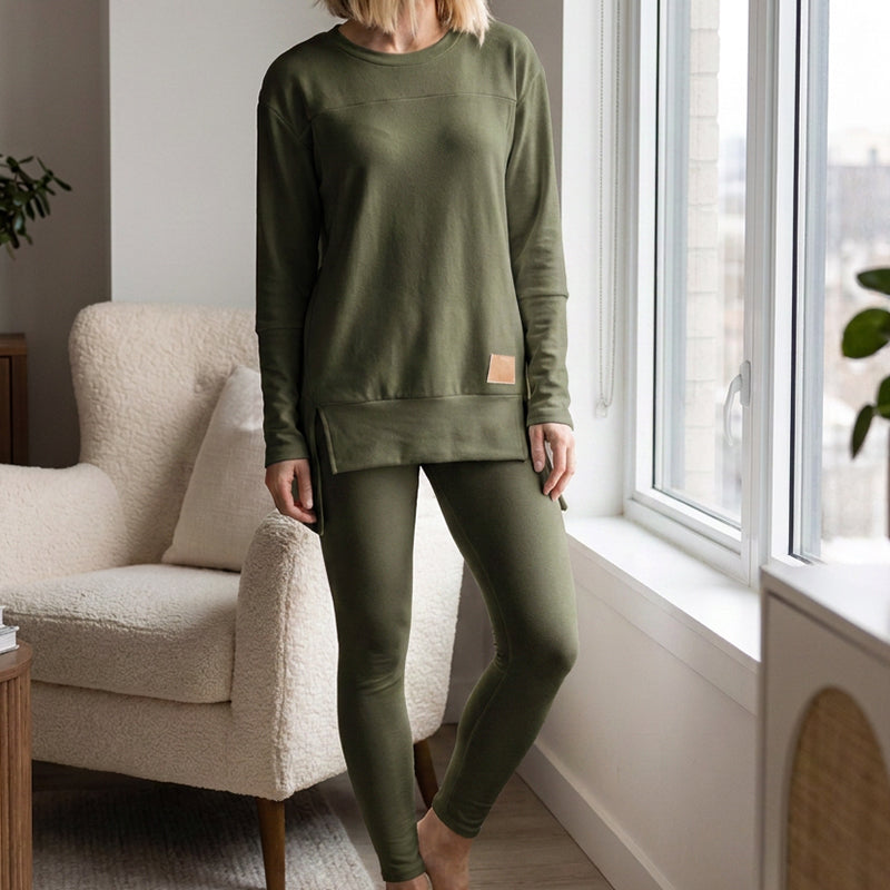 Ensemble femme haut à manches longues fendu et pantalon