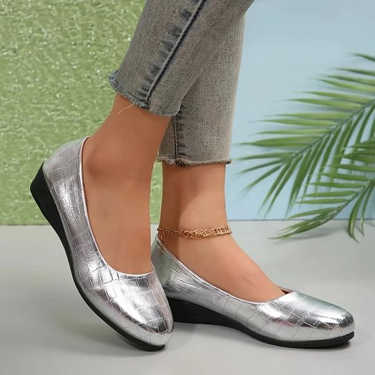 Chaussures en cuir pour femme légères et élégantes.