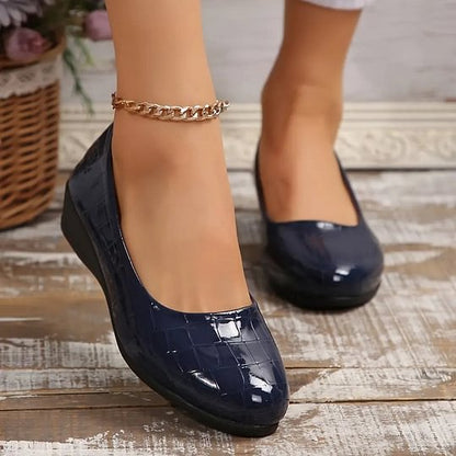 Chaussures en cuir pour femme légères et élégantes.