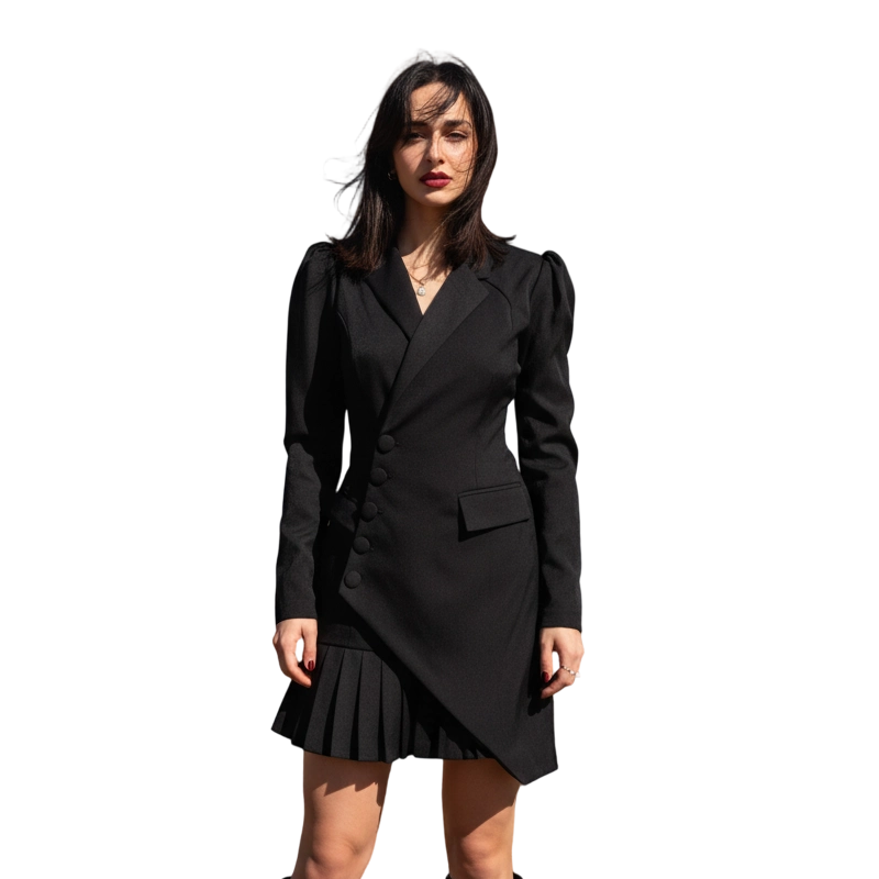 🌟 Robe Blazer à Plis -55% ! 💃 La pièce signature qui allie puissance du tailleur et sensualité de la robe ! ✨