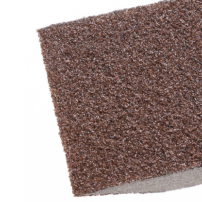 Éponge abrasive pour les taches tenaces